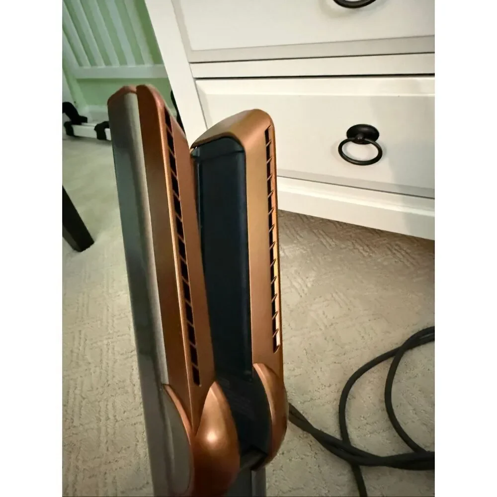 Dyson Airstrait™ Hair Straightener: Wet-To-Dry Styling